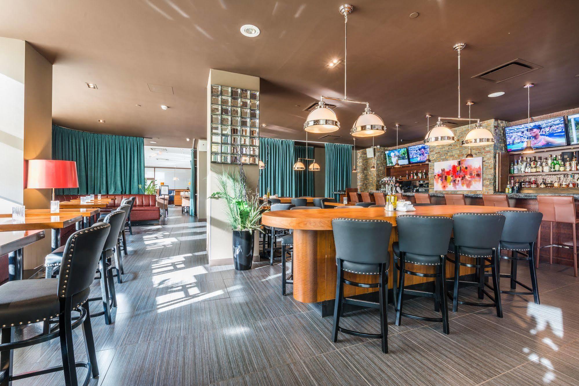Novotel Montreal Aeroport Dorval Kültér fotó
